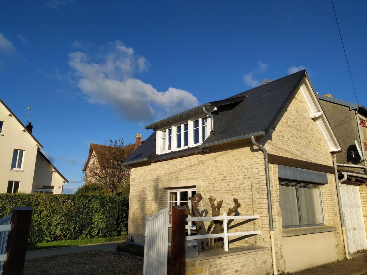 Maisonnette Le Cottage A 50M De La Plage D'Asnelles , 3Km D'Arromanches, 10Km De Bayeux Exteriér fotografie